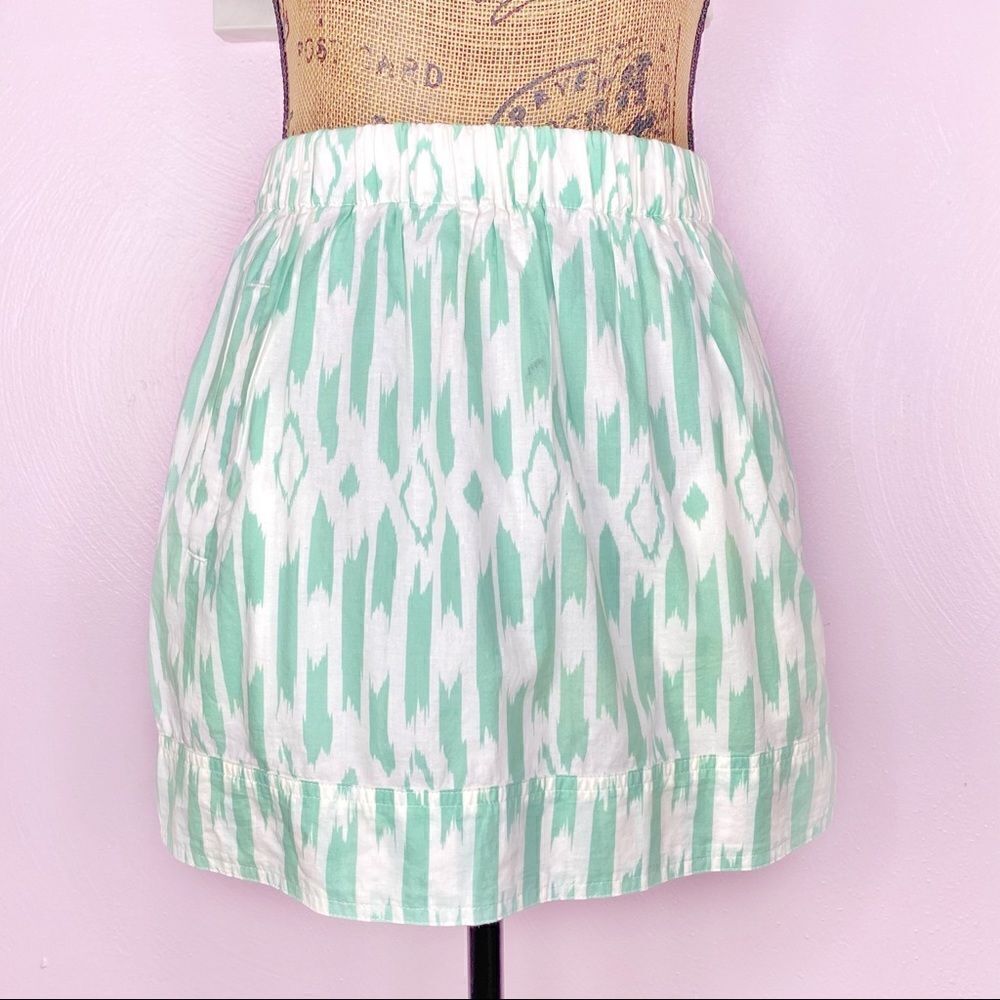 J.‎ Crew Factory Pleated Ikat Print Mini Skirt XS Mint Cream Elastic Waist